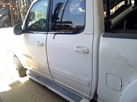 2006 TOYOTA TUNDRA, WHITE, LIMITED MODEL, CREW CAB, 4.7L, AT, 4WD,  Z26369